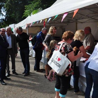 12 juillet Affluence au stand de la délégation polonaise