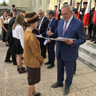 6/09  - REMISE DES DIPLÔMES AUX ÉLÈVES