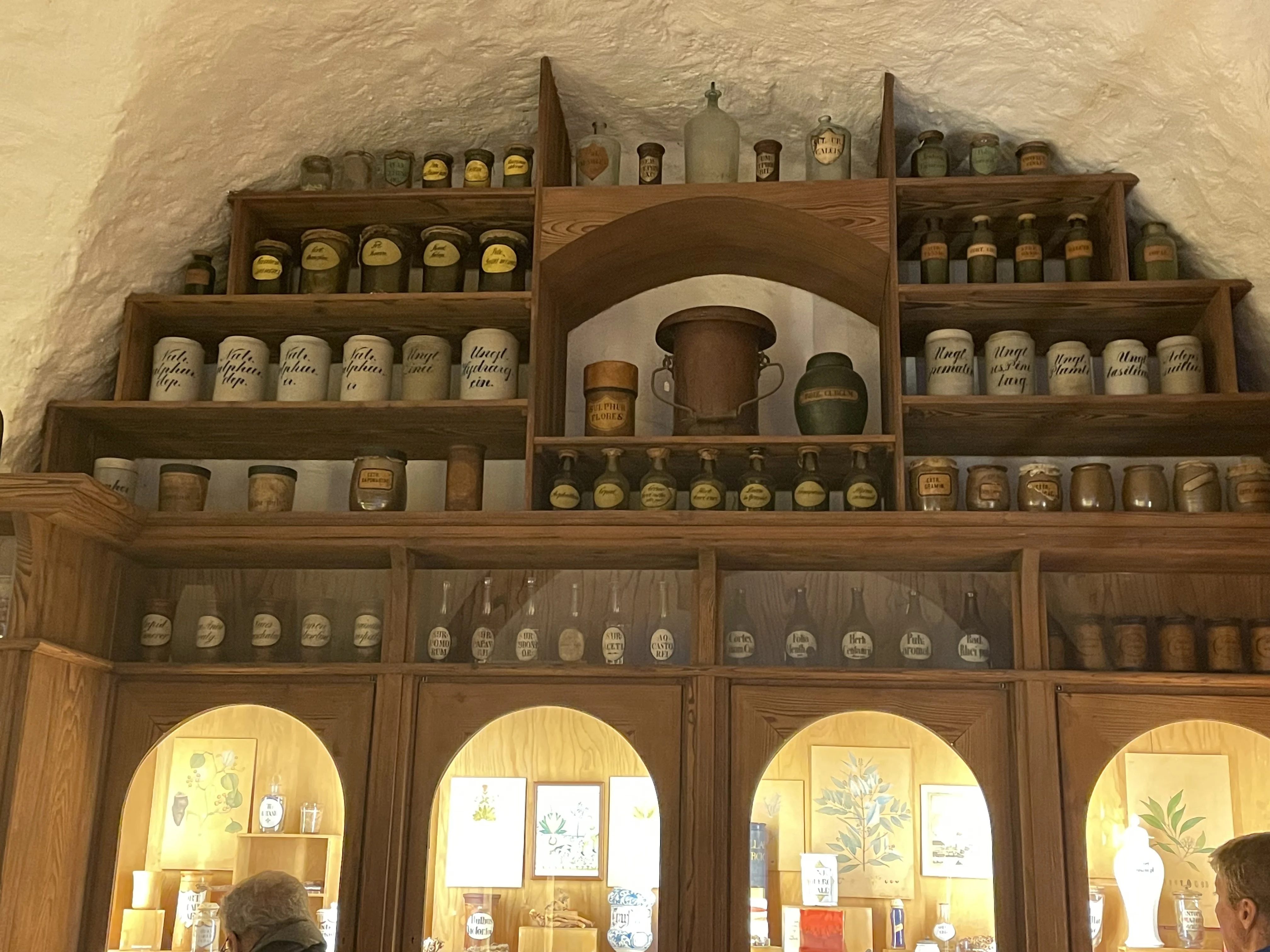  Château - Pharmacie 