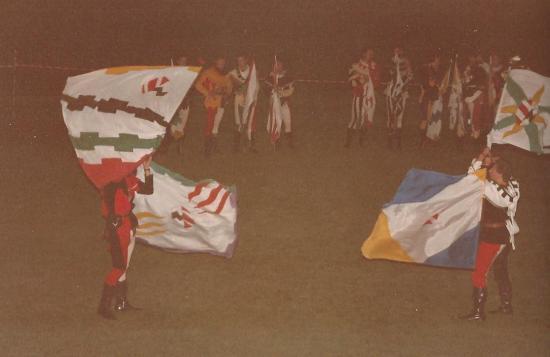 1985 - Lanceurs de drapeaux-Gualdais à Audun